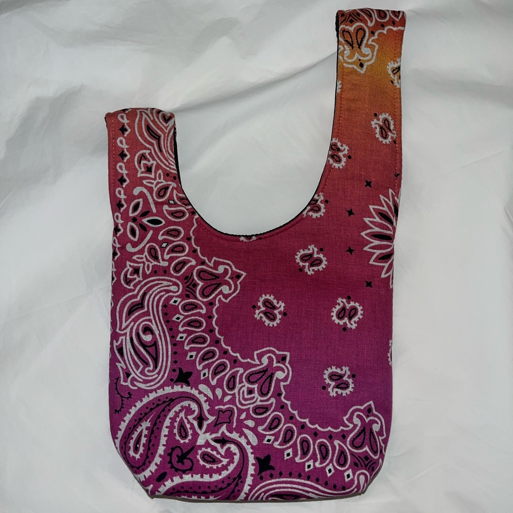 YAITO x hirshleifers ombré knot bag